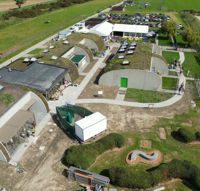 Dierenasiel vanuit de lucht